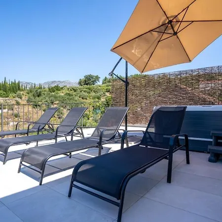 Trojanovic By Guide Βίλα *